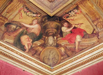 Decke des Hôtel de l