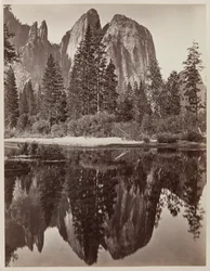 Cathedral Rocks und Spiegelungen, Yosemite, 1864