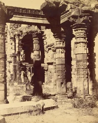 Außenansicht des Hindu-Tempels in Kootub