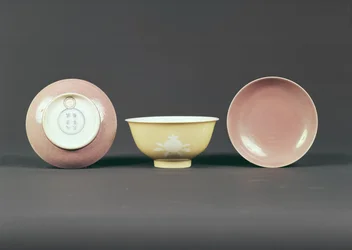 Runde Schale, Chien Lung Periode (1736-95)