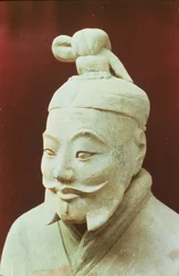Kopf eines Kriegers, Terrakotta-Armee, Qin-Dynastie, 210 v. Chr. (Detail)