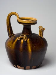 Hu mit Hühnerkopfschmuck, Östliche Jin-Dynastie, 317-420