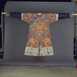 Halbformale Robe (mit Drachendesign)