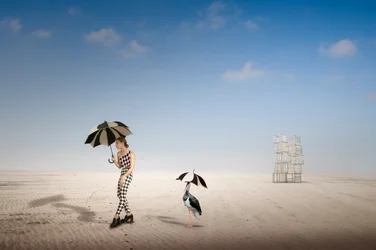 Surrealer Wüstenspaziergang
