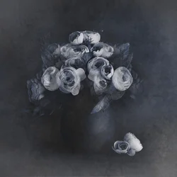 Elegante graue Blüten