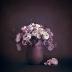 Stimmungsvolles Blumenstillleben