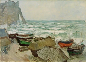 Fischerboote am Strand von Etretat
