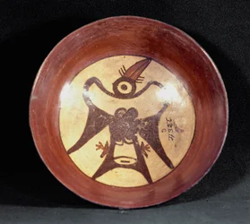 Präkolumbianische Kunst, Nazca-Zivilisation: Terrakottabecher mit Darstellung eines Vogels (100 v. Chr. - 800 n. Chr.)