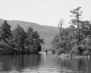 Entlang der Hafeninseln, Lake George, N.Y., ca. 1904