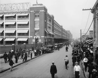 Vier-Uhr-Schicht, Ford Motor Company, Detroit