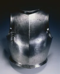 Gotische Brustplatte mit Lanzenhalterung, ca. 1490-1500