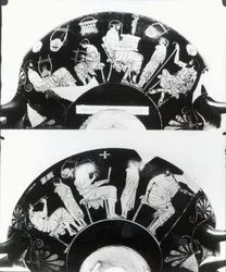 Zwei Ansichten einer attischen rotfigurigen Schale, die eine Schulszene darstellt