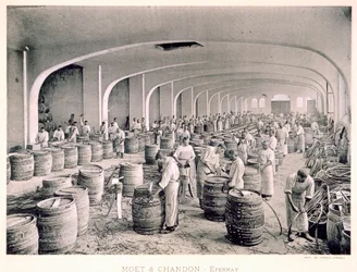 Fässer bauen, aus 