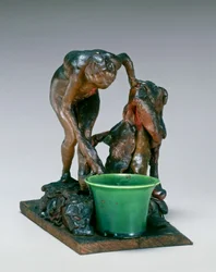 Frau wäscht ihr linkes Bein, ca. 1890er