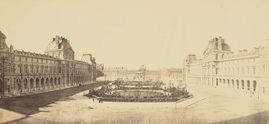 [Blick über den Cour Napoléon in Richtung der Tuilerien, Louvre, Paris]