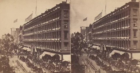 Die Botschaft verlässt die Metropole für das Rathaus, 1860