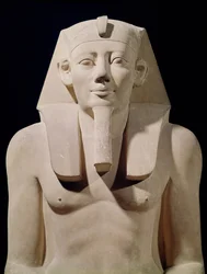 Sitzende Statue von Sesostris I. (1971-28 v. Chr.), ursprünglich aus dem Totentempel von Sesostris I. in al-Lisht (Detail)