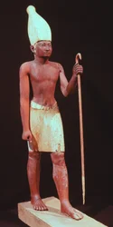 Statue von Sesostris I (regierte 1971-28 v. Chr.) mit einer weißen Krone