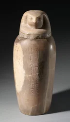 Kanopenkrug mit Falkenkopf, 664-525 v. Chr.