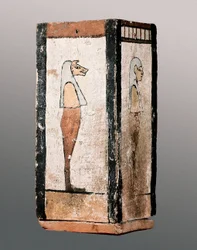 Ägyptische Antike: hölzerne Graburne oder Kanope. 11.-4. Jahrhundert v. Chr. Kloster Montserrat. Museum von Montserrat.