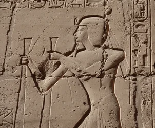Pharao mit einer Kobra, Luxor-Tempel