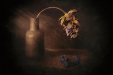 Stimmungsvolle Blumenvase