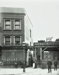 Bermondsey New Road 68: Vorderansicht, London, 1898
