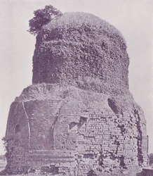 Alter buddhistischer Turm, Sarnath, Benares