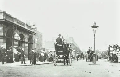 Baker Street Station, Marylebone Road, Westminster LB: Blick nach Osten bei Baker Street, 1895
