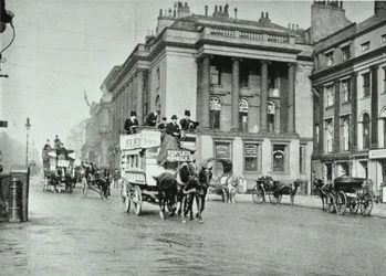 Pferdebusse in Waterloo Place, 1895