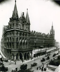 St Pancras Bahnhof; Fotografie von April 1899
