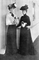 Die neuesten Porträts Ihrer Majestät und von Prinzessin Victoria von Wales, Titelseite von The Graphic, 27. Oktober 1906