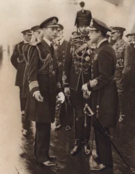 Der Prinz von Wales an Bord der HMS Repulse