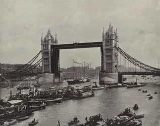 Die Tower Bridge, Blick nach Osten
