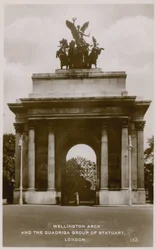 Wellington Arch und die Quadriga-Gruppe der Statuen
