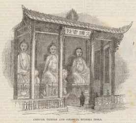 Chinesischer Tempel und kolossale Buddha-Idole
