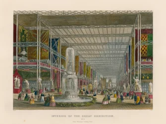 Innenansicht der Großen Ausstellung, vom Transept nach Osten blickend