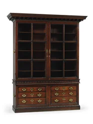 Einer von einem Paar George II Bibliotheksschränken, ca. 1750