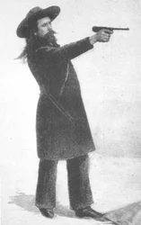 William F. Cody (Buffalo Bill) mit seinem neuen Gewehr