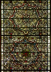 Fenster Fünf-Schwestern, Darstellung von Grisaille