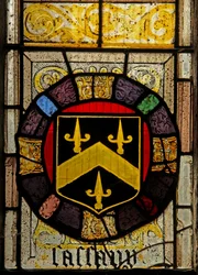 Fenster s7 mit den Wappen von Tubbe