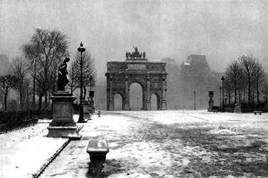 Die Tuilerien im Schnee und der Carrousel-Bogen, Paris, 1931