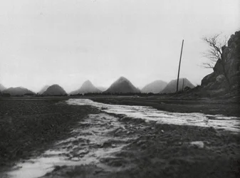 Kuangsi, Kegelförmige Berge nördlich von Kueilinfu