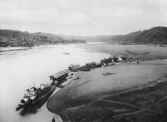 Kuei Kiang, Kuangsi, Kuei Fluss, Boote entlang der Ufer