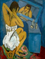 Toilette; Frau vor dem Spiegel