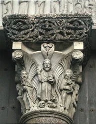 Säulenkapitell mit Christus Segen vom Westportal der Fassade, 1840-61