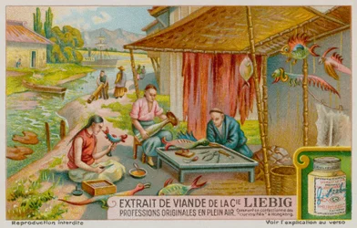 Handwerker stellen Kuriositäten in Hongkong her