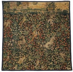 Mille-Fleurs-Wandteppichfragment, das Tiere, Vögel und Landschaft darstellt, ca. 1500