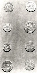 Auswahl von 8 Münzen (Metall)