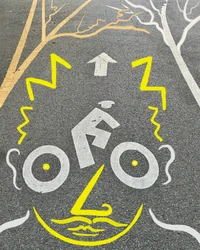 Radfahrer und Beschilderung, ca. 2020-24